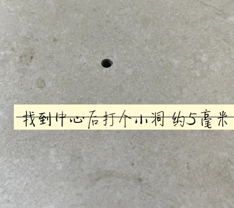 壶关瓷砖空鼓维修公司专业解答在瓷砖铺贴过程中，如果砂料搅拌不均匀，将会带来以下问题
